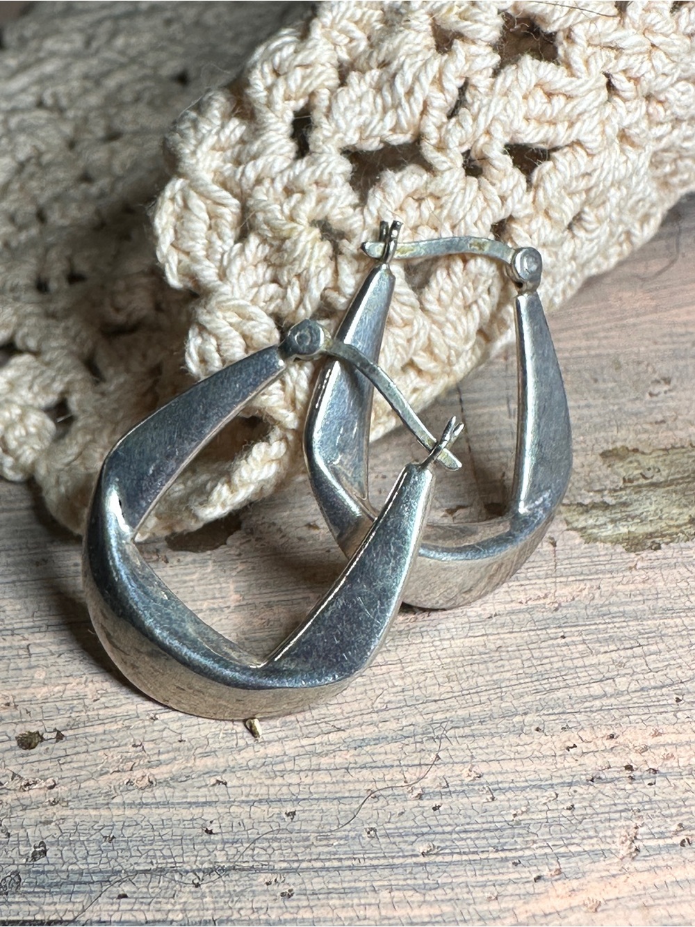 Vintage Classic Sterling Geometric Hoop Earrings - Picture 2 of 4